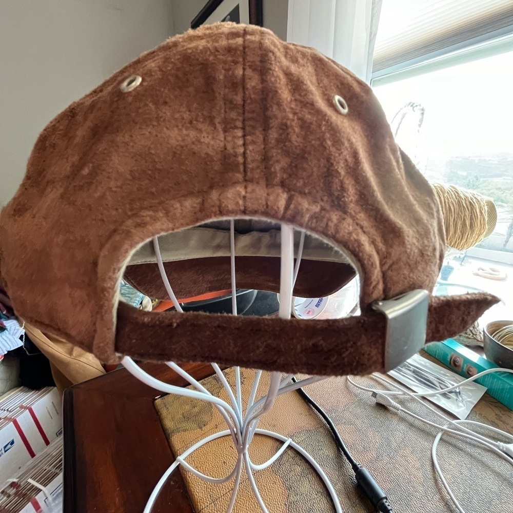 Leather Cap - Picture 2 of 3